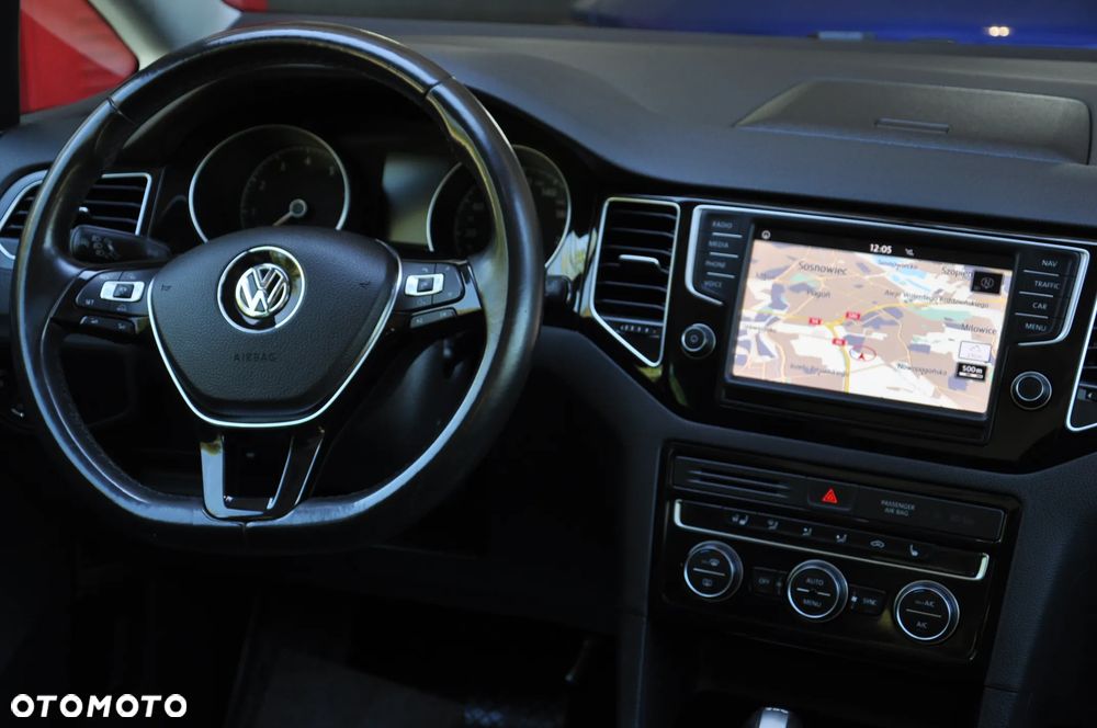 Volkswagen Golf 1.4 TSI BMT Highline DSG - 27