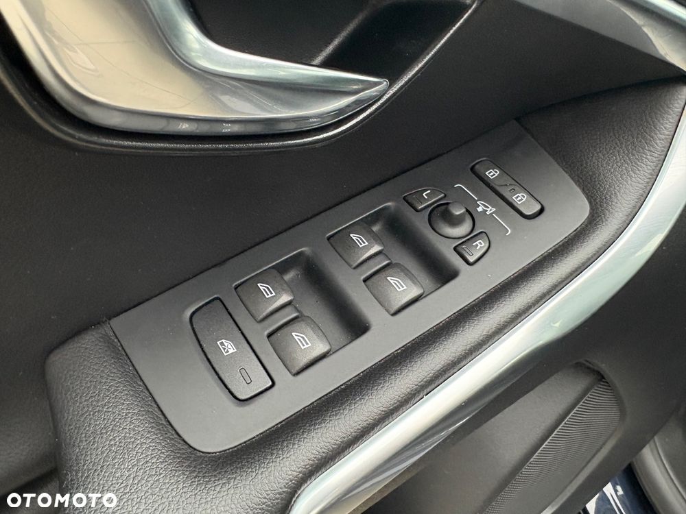 Volvo V40 D2 Summum - 13