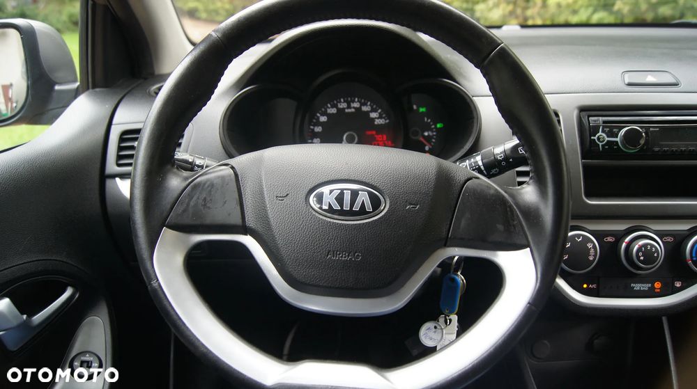 Kia Picanto 1.0 Dream Team Edition - 22