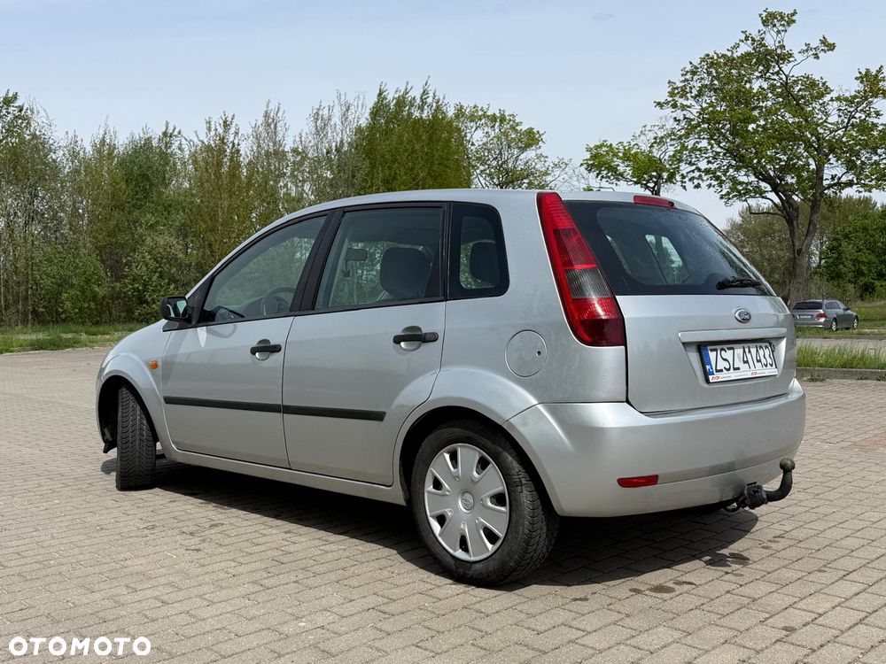 Ford Fiesta 1.4 Ghia - 16