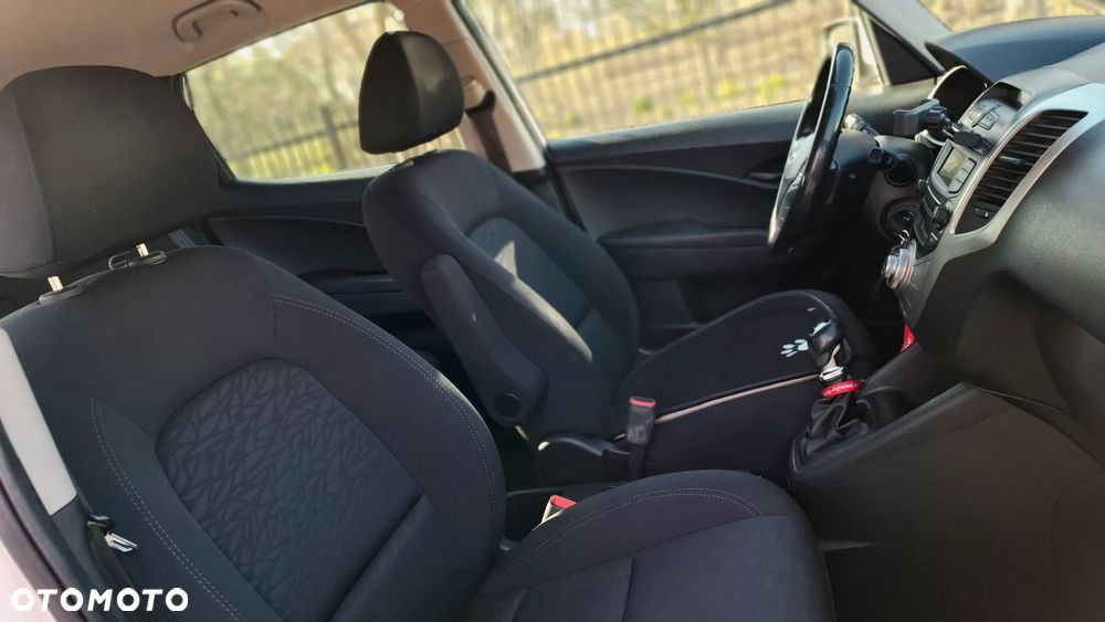 Hyundai ix20 1.6 Comfort - 12