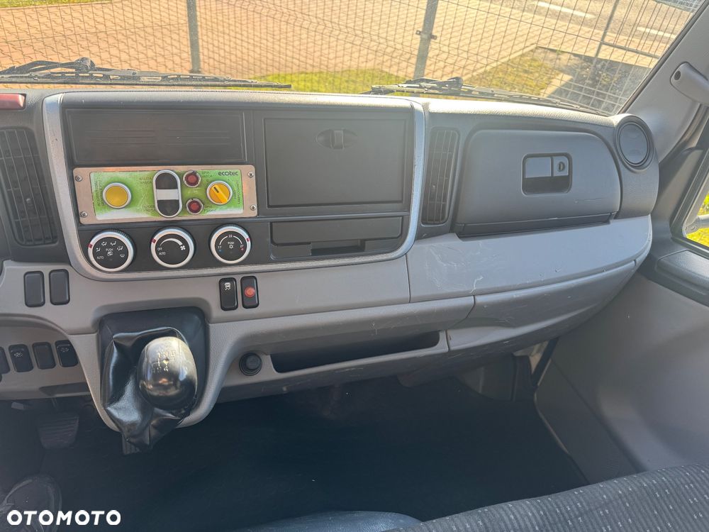 Mitsubishi Fuso - 10