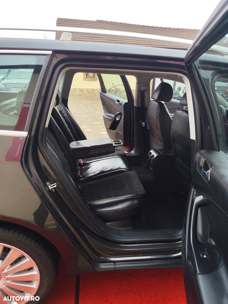 Volkswagen Passat - 11