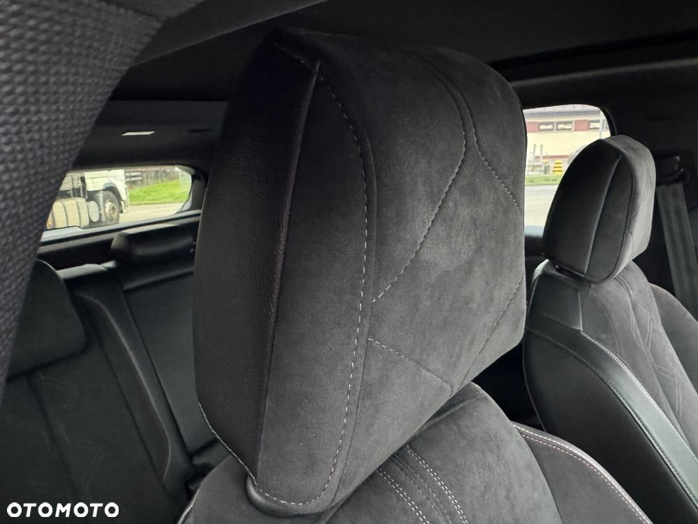 DS Automobiles DS 7 Crossback 1.6 PureTech Performance Line + - 28