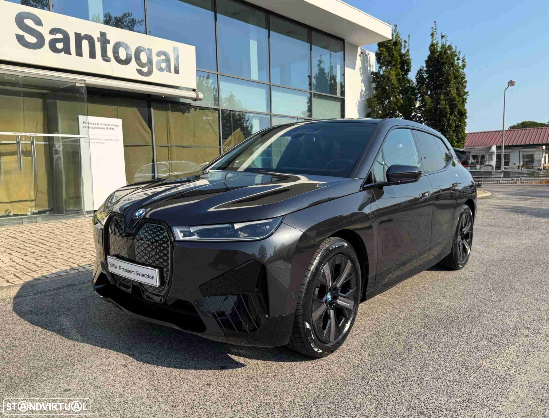 BMW iX xDrive 40 Pack Desportivo - 1
