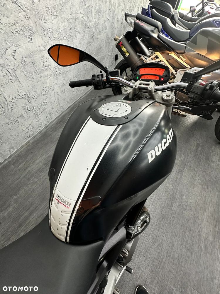 Ducati Monster - 22