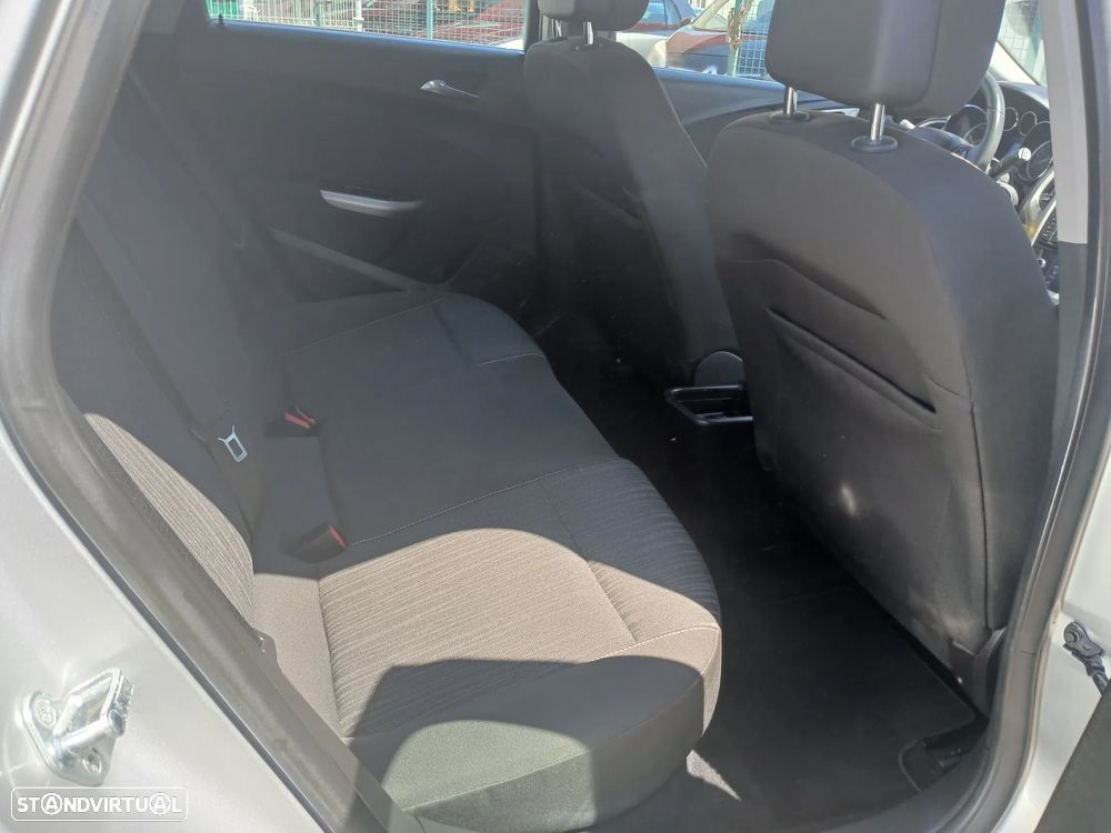 Opel Astra 1.4 Enjoy - 20