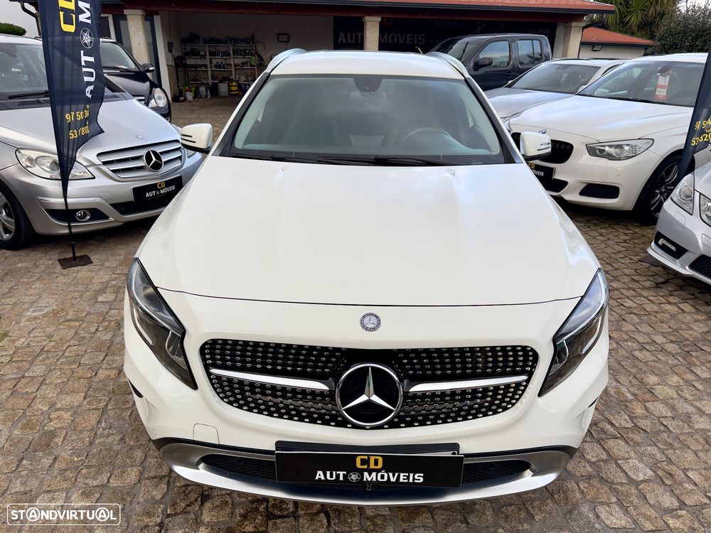 Mercedes-Benz GLA 200 CDI Urban - 23