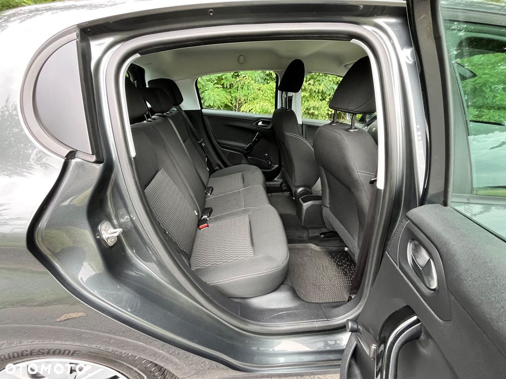 Peugeot 208 PureTech 82 Active - 13