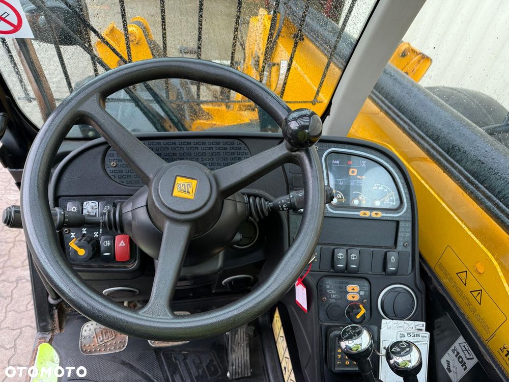 JCB 535V125 - 16