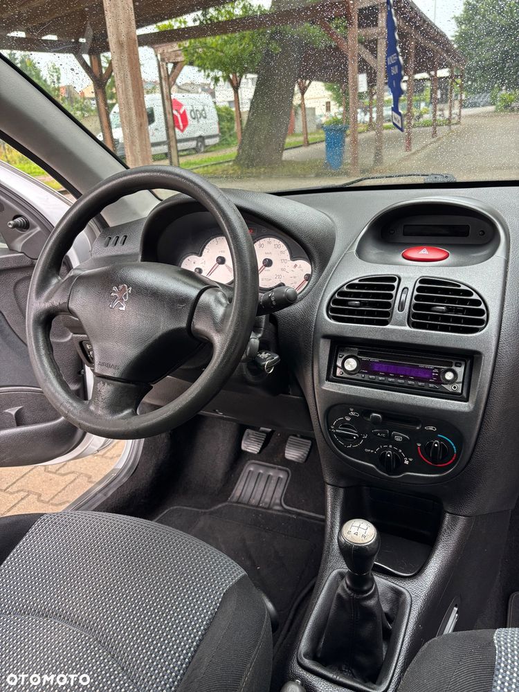 Peugeot 206 75 Tendance - 18