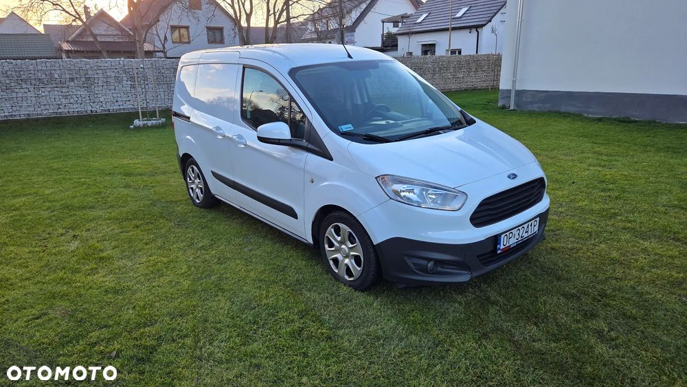 Ford Transit courier - 2