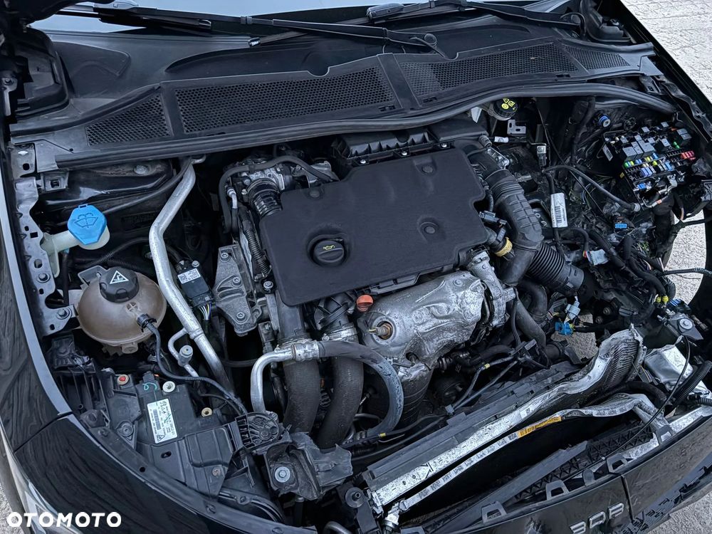 Peugeot 308 BlueHDi 130 EAT8 GT - 28