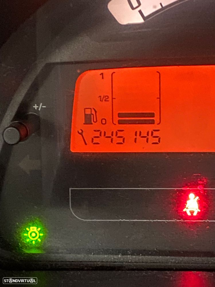 Citroën C3 1.4 HDi Airdream Exclusive - 16