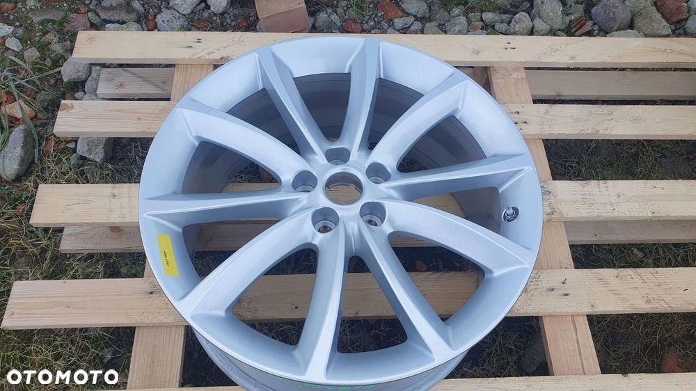 felga aluminiowa jaguar f-type x152 19'' 8,5j et49 5x108 ex53-1007-ca - 2