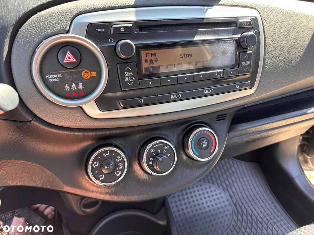 Toyota Yaris 1.4 D-4D Active - 10