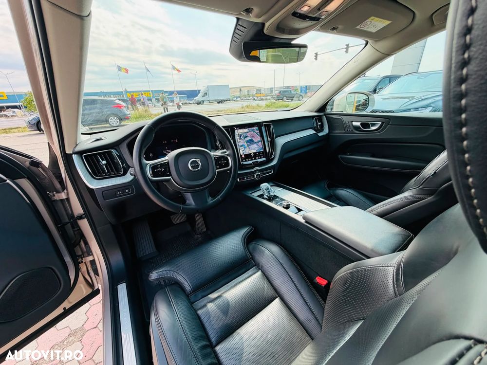 Volvo XC 60 Recharge T8 AWD AT Plus Bright - 8