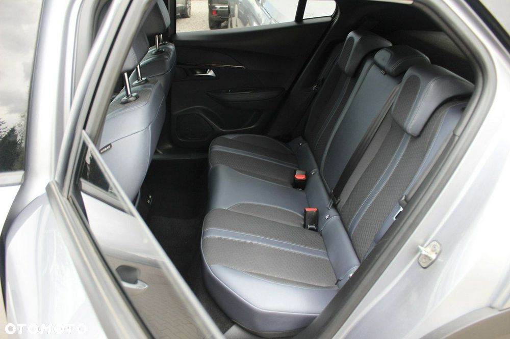 Peugeot 2008 - 10