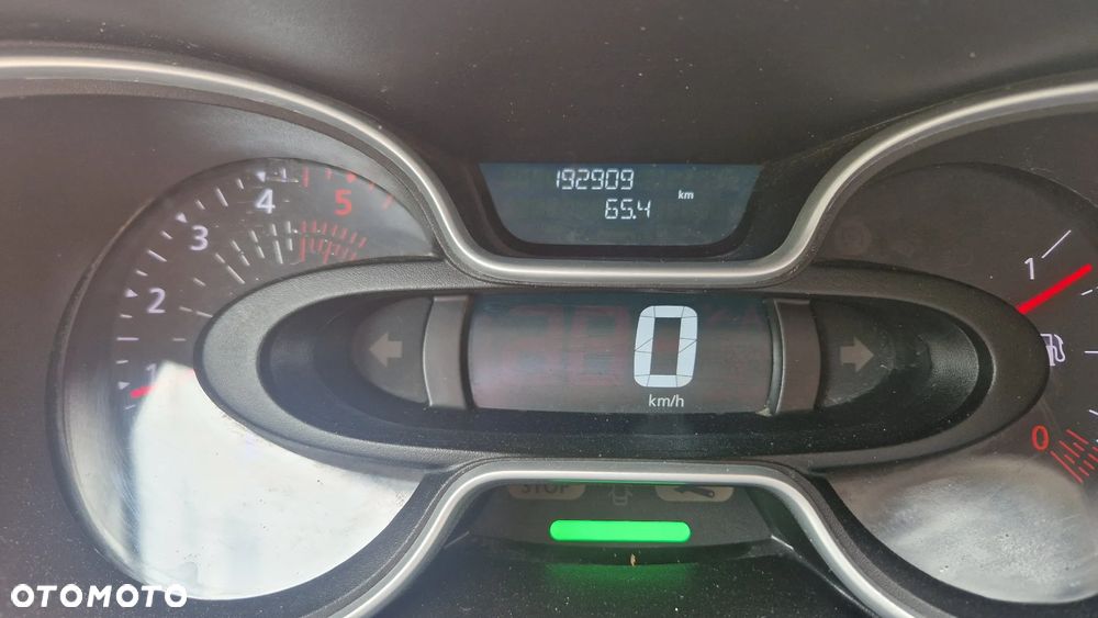 Renault Trafic doka 5 osób L2H1 - 14