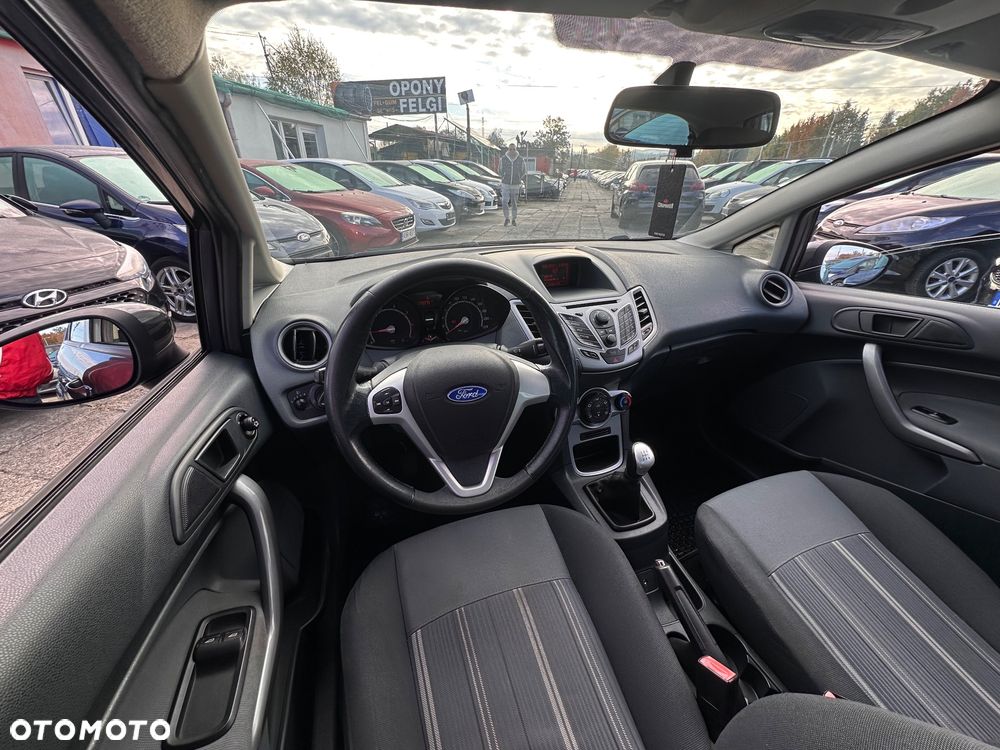 Ford Fiesta - 17