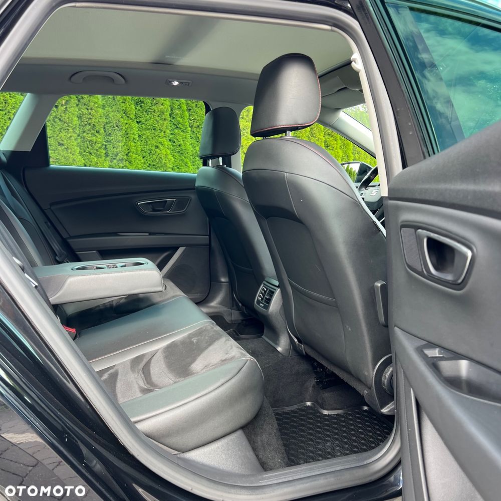 Seat Leon 2.0 TDI DPF Ecomotive DSG FR - 28
