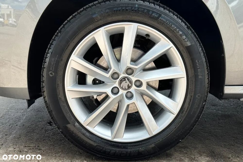 Skoda Kamiq 1.5 TSI Drive DSG - 10