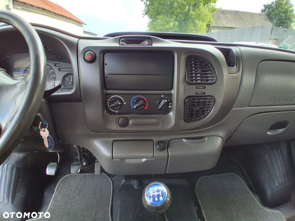 Ford Tranzit - 20
