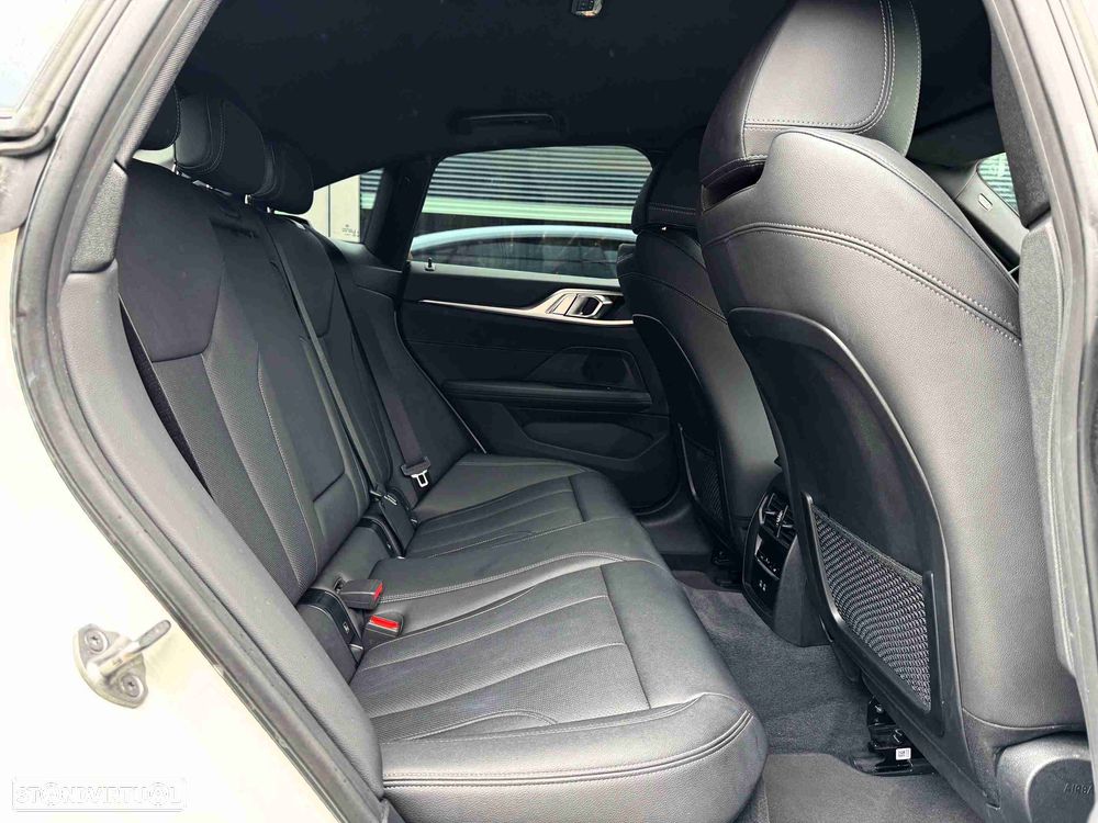 BMW i4 eDrive35 - 18