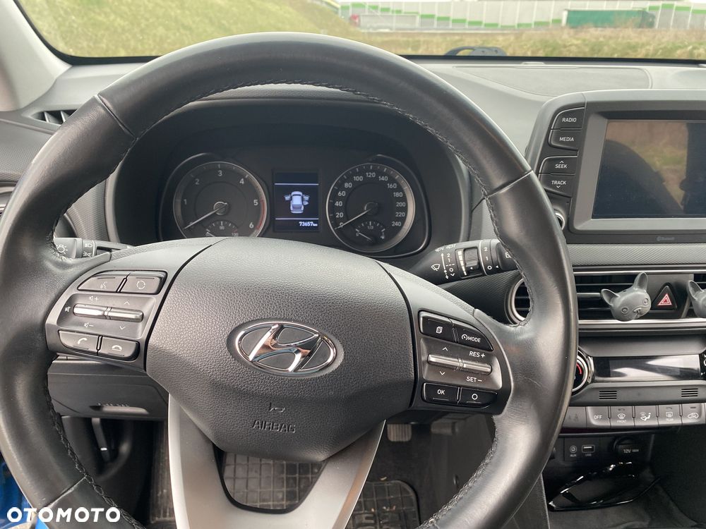 Hyundai Kona - 12