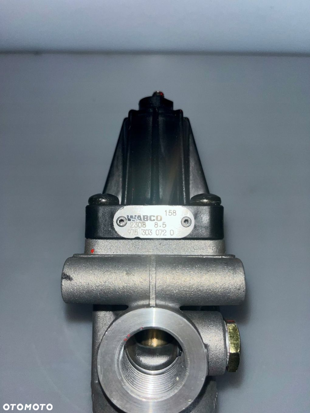 Nowy regulator ciśnienia, instalacja pneumatyczna 9753030720 WABCO - 2