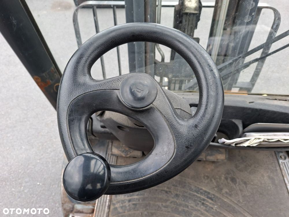 Linde H 35T - 10