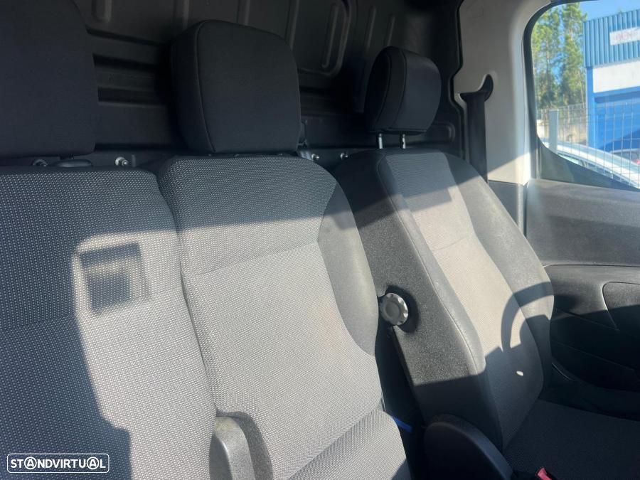 Citroën Berlingo BLUE HDI 130 - 8