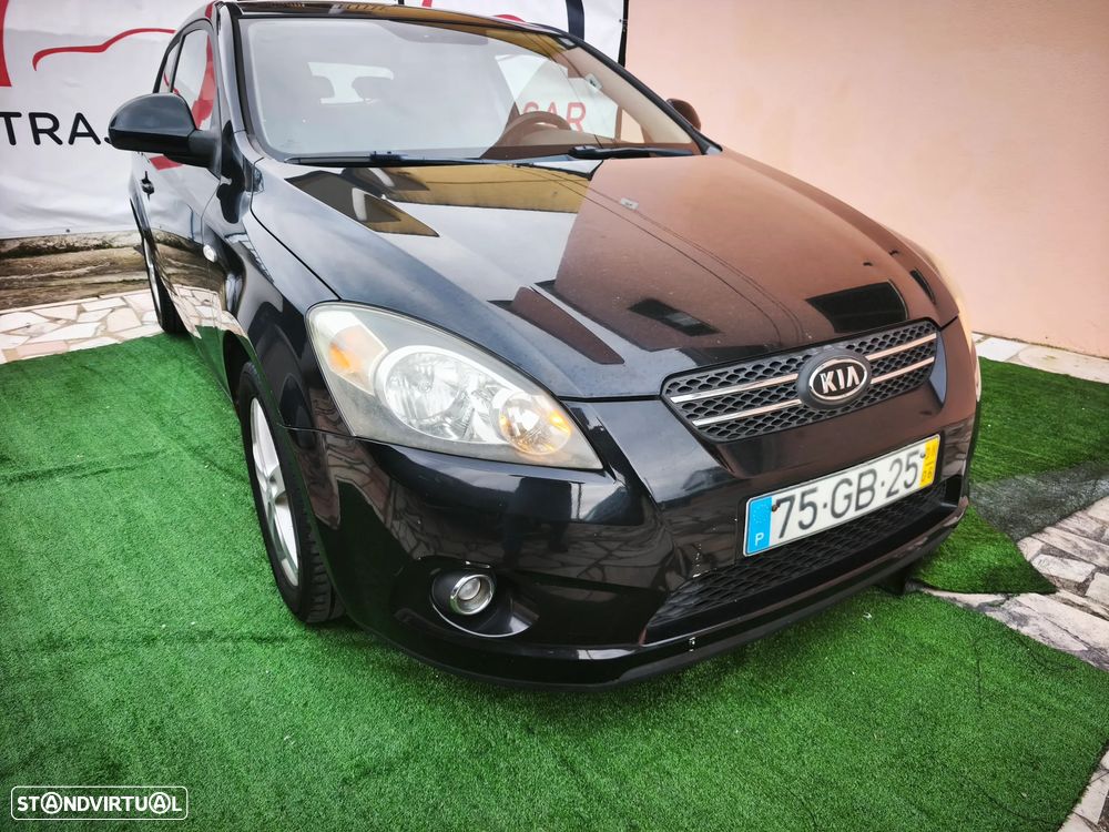 Kia Ceed S Coupé 1.4 CVVT EX - 1
