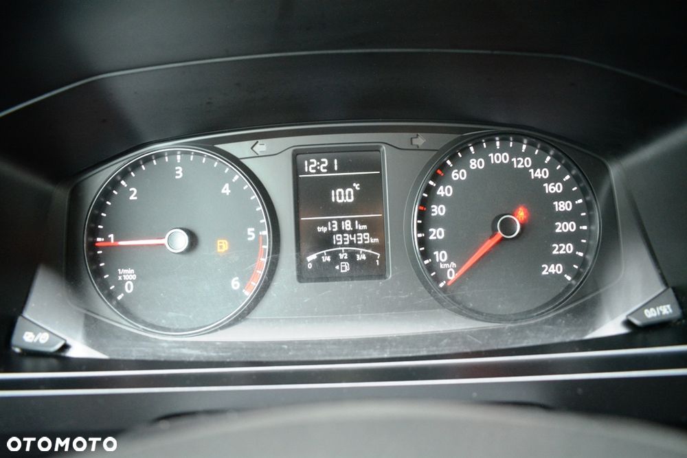 Volkswagen Transporter Kombi L1H1 - 18