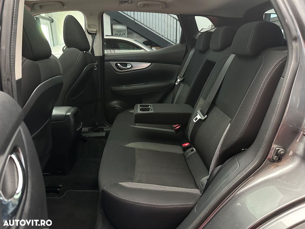 Nissan Qashqai 1.3 DIG-T N-CONNECTA - 22