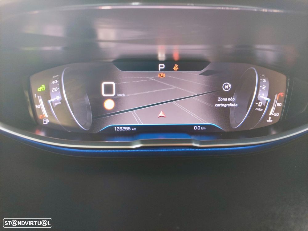 Peugeot 3008 1.2 PureTech Allure Grip Control EAT6 - 11