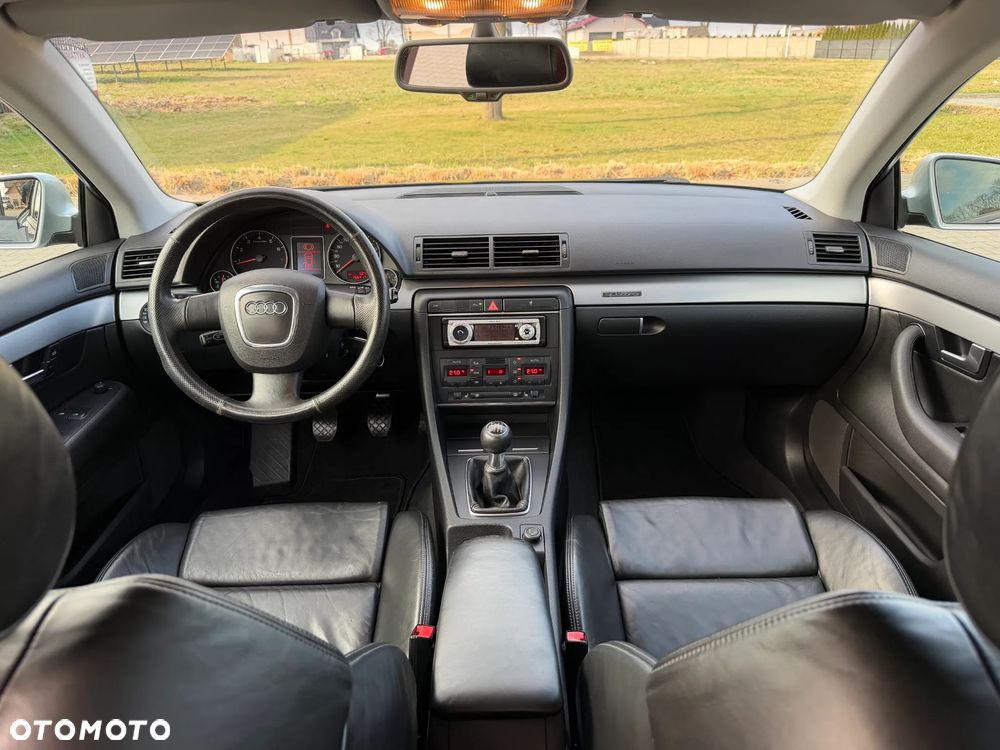 Audi A4 Limousine 1.8 T quattro - 28