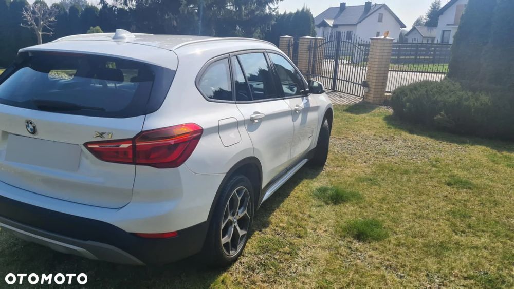 BMW X1 xDrive18d xLine sport - 4