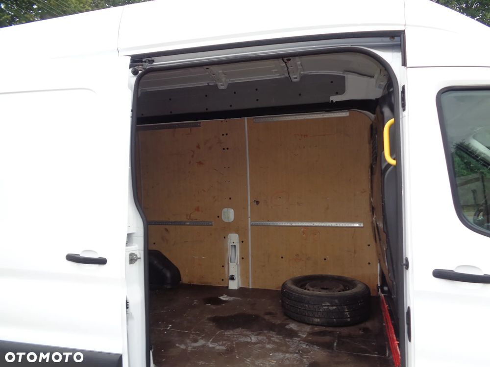 Ford Transit - 10