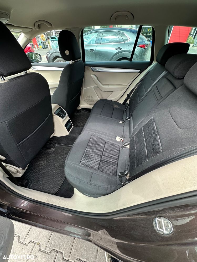 Skoda Octavia 1.6 TDI 4X4 ELEGANCE - 16
