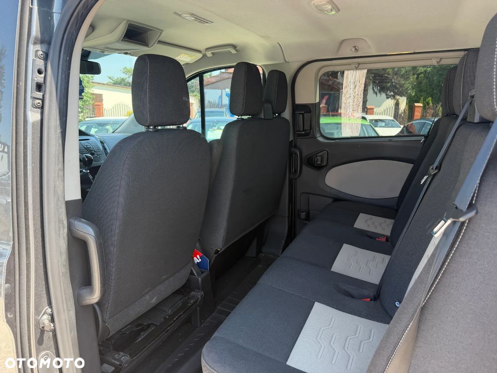 Ford TRANSIT CUSTOM - 19