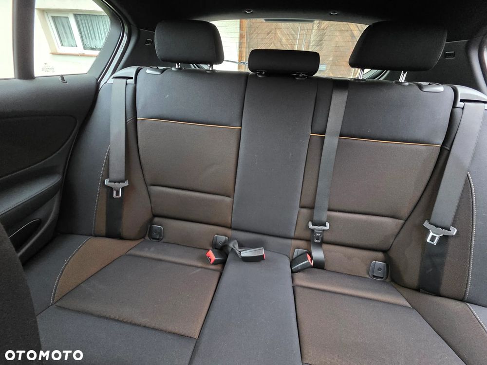 BMW Seria 1 116d DPF - 18