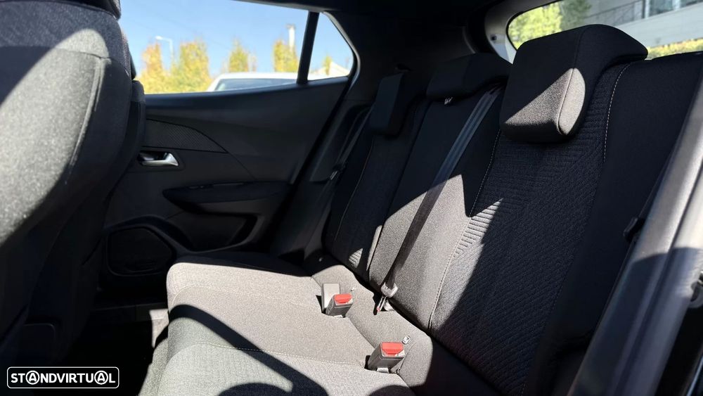 Peugeot 2008 1.2 Hybrid Style e-DCS6 - 17