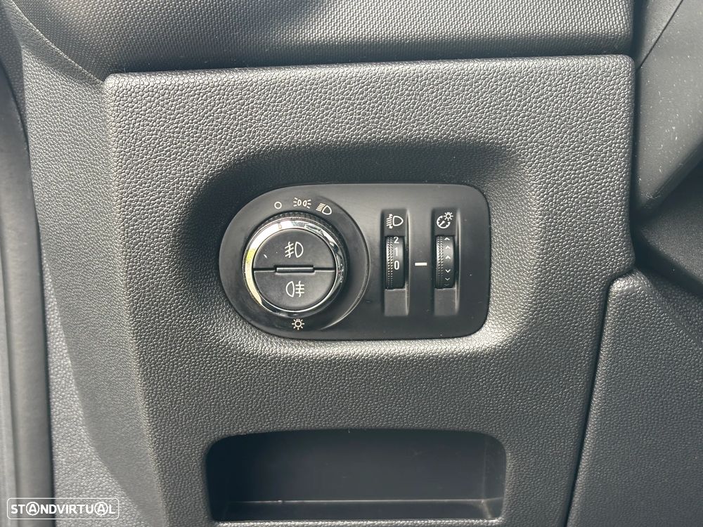 Opel Corsa 1.3 CDTi Enjoy - 12