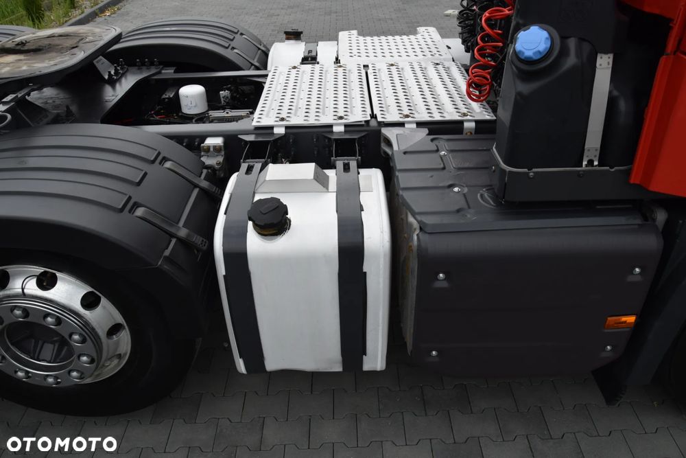 Volvo FH540 / 6x2 / EURO 6 / PUSHER / OŚ SKRĘTNA-PODNOSZONA / RETARDER / KLIMATYZACJA POSTOJOWA / NAWIGACJA / ACC / LEDY / 2 ZBIORNIKI PALIWA / ALUFELGI / SERWISOWANY / SPROWADZONY - 21