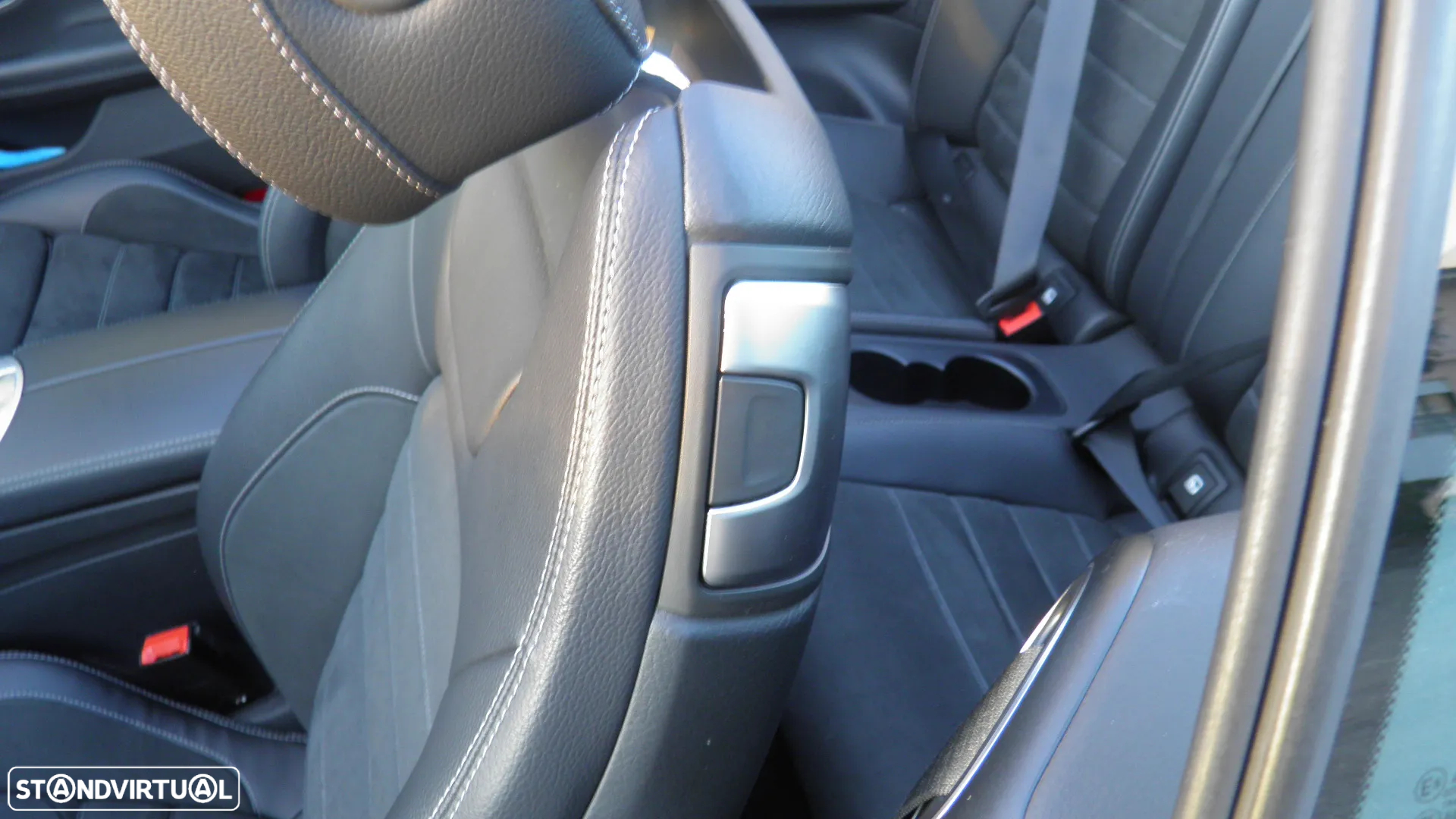 Mercedes-Benz C 200 AMG Line - 33