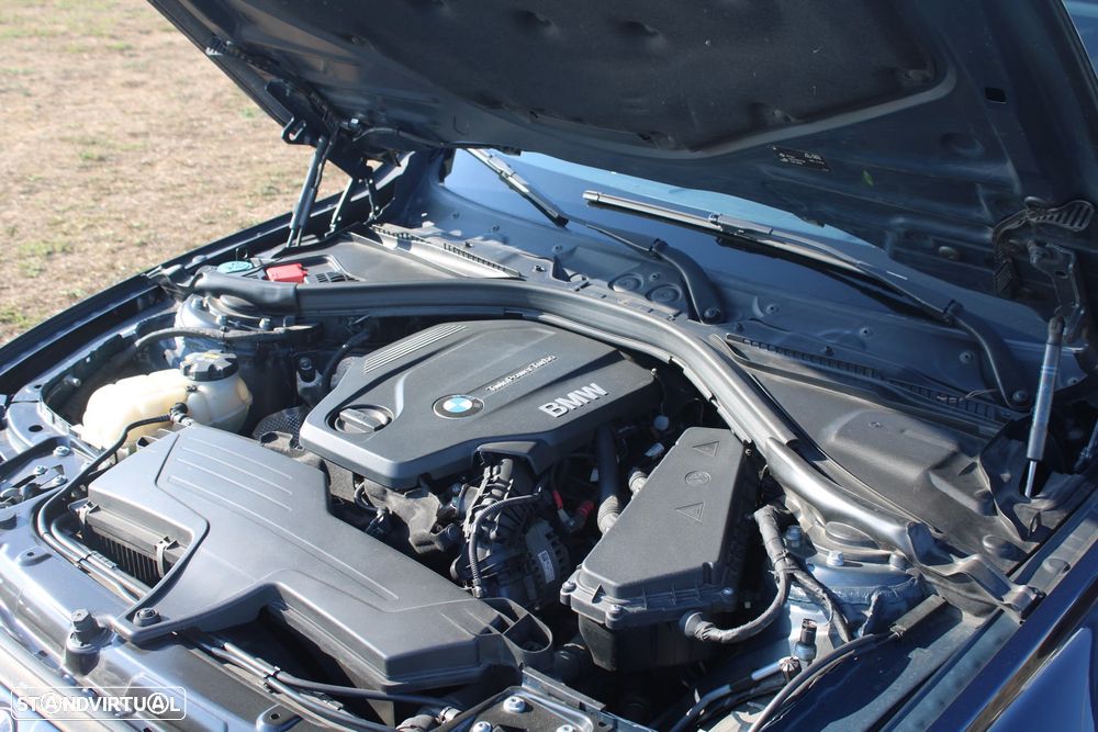 BMW 318 d Auto - 22