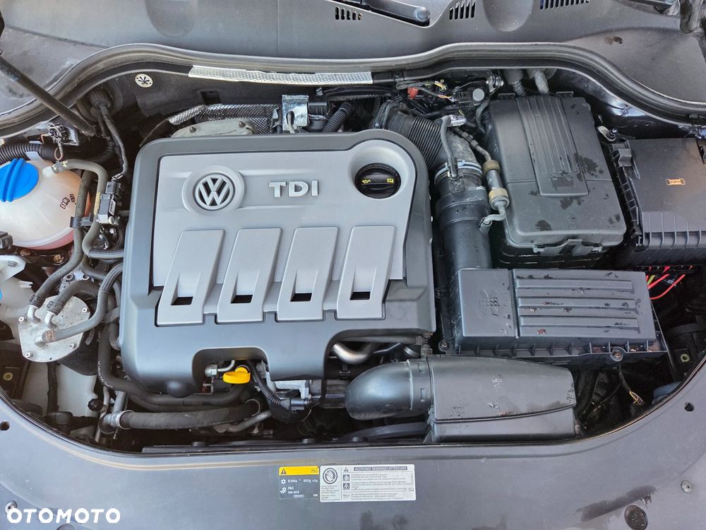 Volkswagen Passat 2.0 TDI 4Motion BlueMotion Technol Business Edition - 38