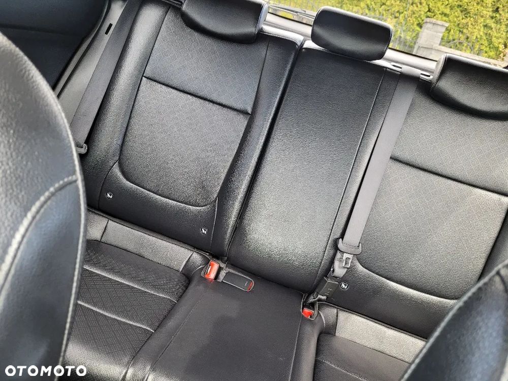 Kia Stonic 1.0 T-GDI 120 Platinum Edition - 17