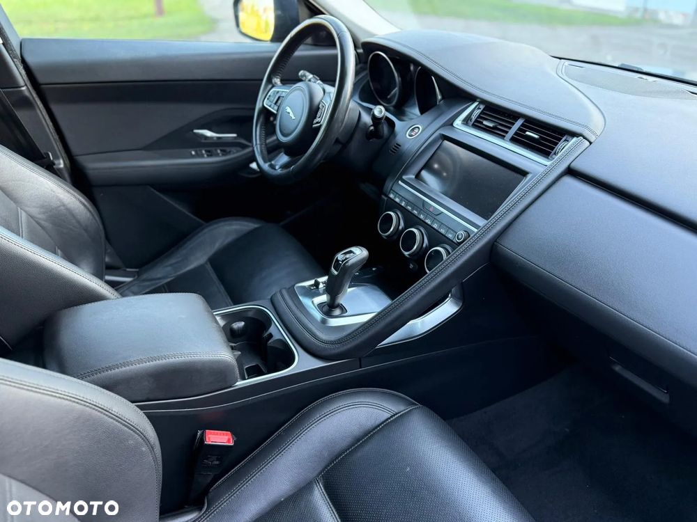 Jaguar E-Pace - 19